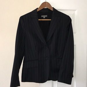 ANN TAYLOR PETITE PIN STRIPE SUIT J-10P P-4P